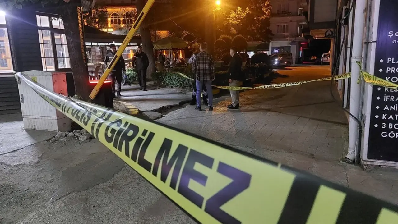 "Kızıma uyuşturucu sattın" dedi: Sokak ortasında kurşun yağmuruna tuttu - 3