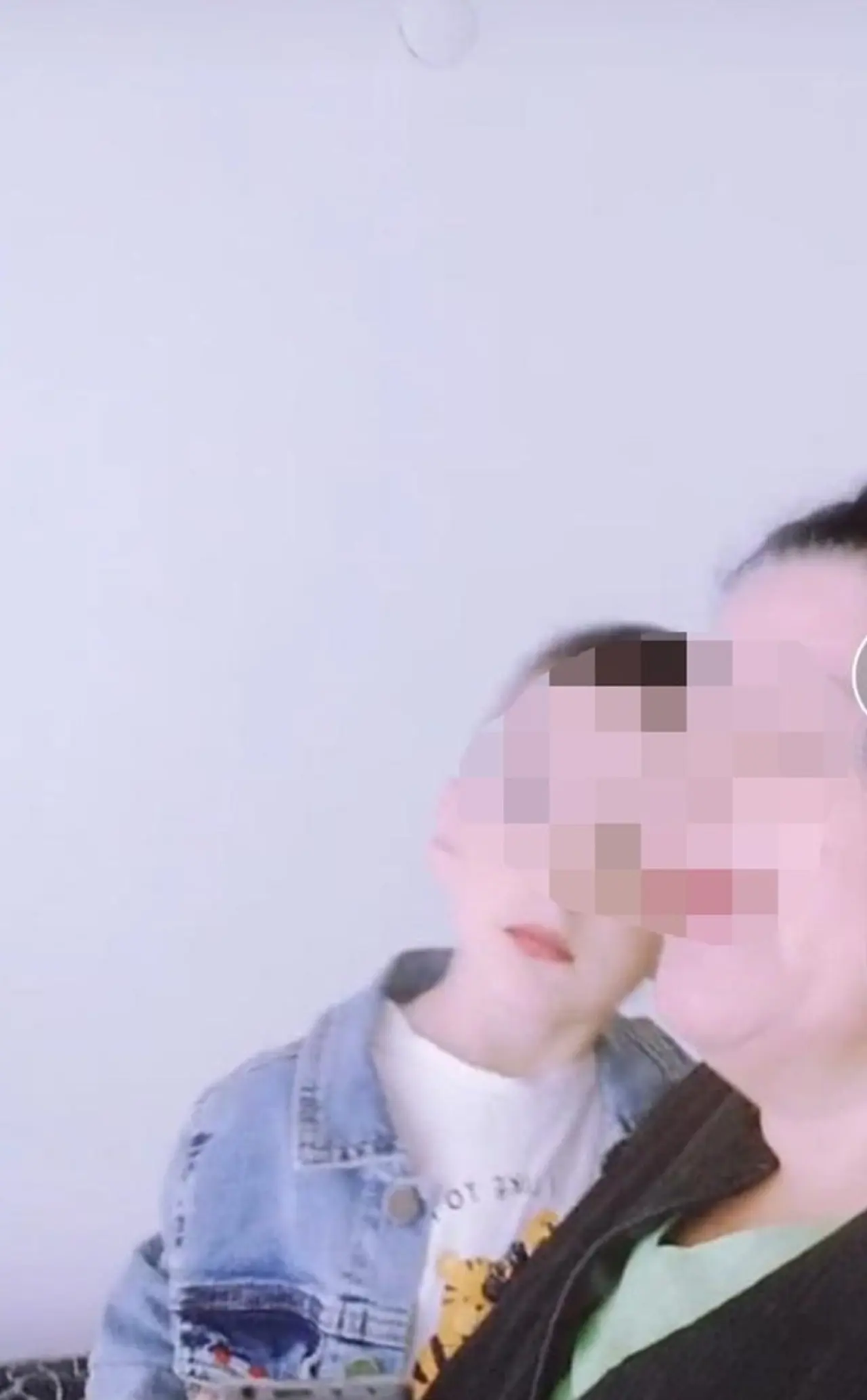 Ellerine oje sürdüğü oğlunu TikTok'ta dans ettirdi, baba velayet davası açtı - 4