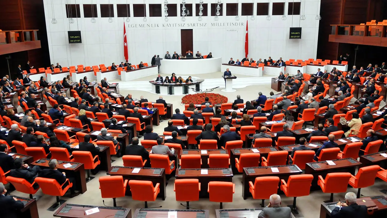 Meclis özel gündemle açılıyor