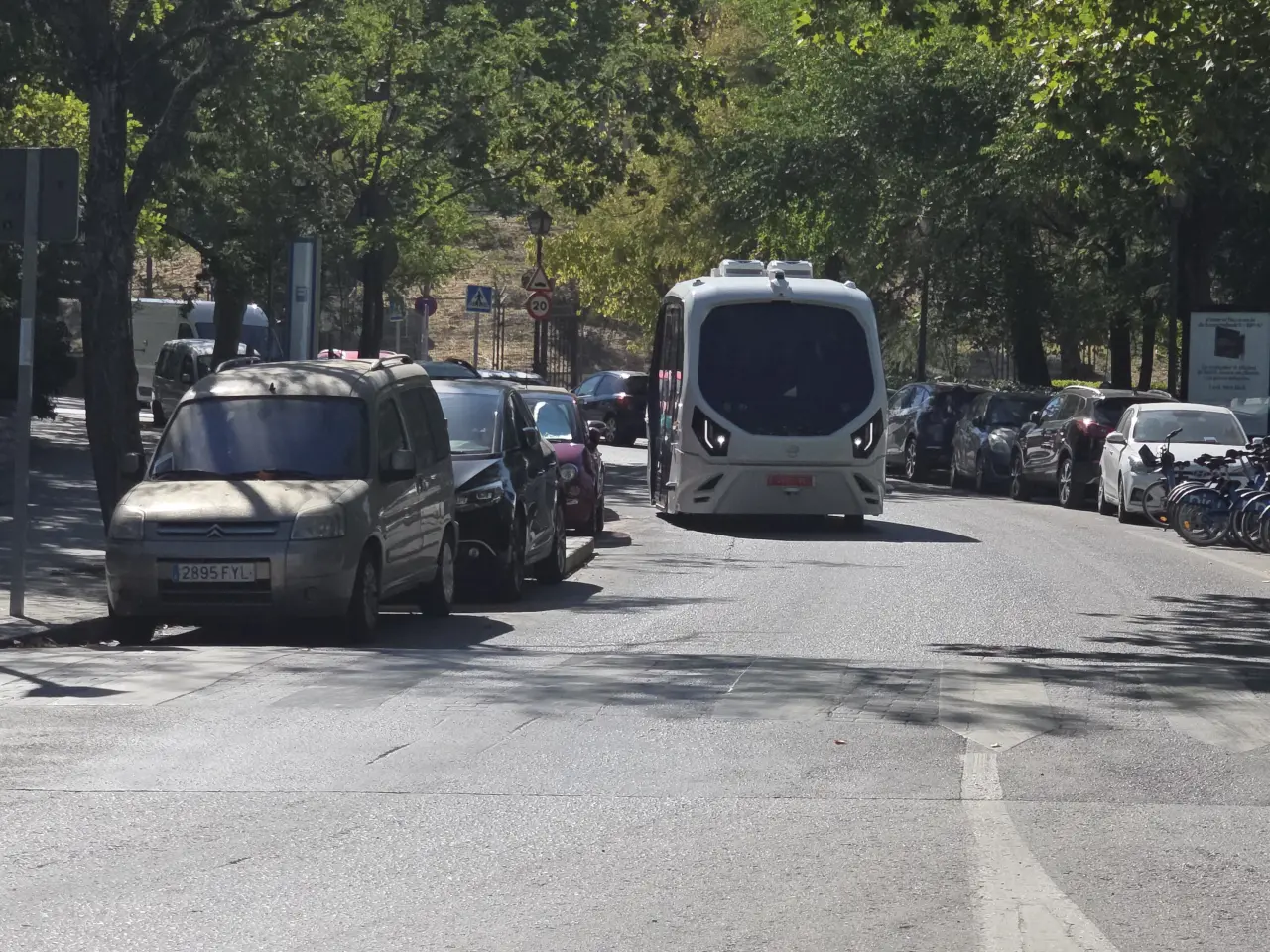 İspanya'da toplu ulaşımda bir ilk! Sürücüsüz elektrikli otobüs denemesi Madrid'de başladı - 4. Resim