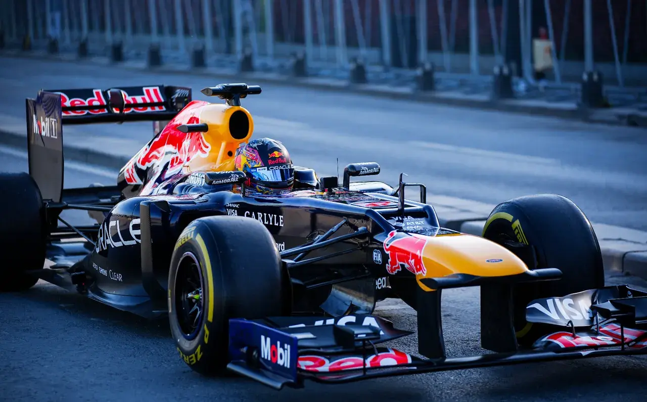 Formula 1 İstanbul sahillerinde rüzgar estirdi! Görenler bir daha dönüp  baktı FotoHaberi - Türkiye Gazetesi