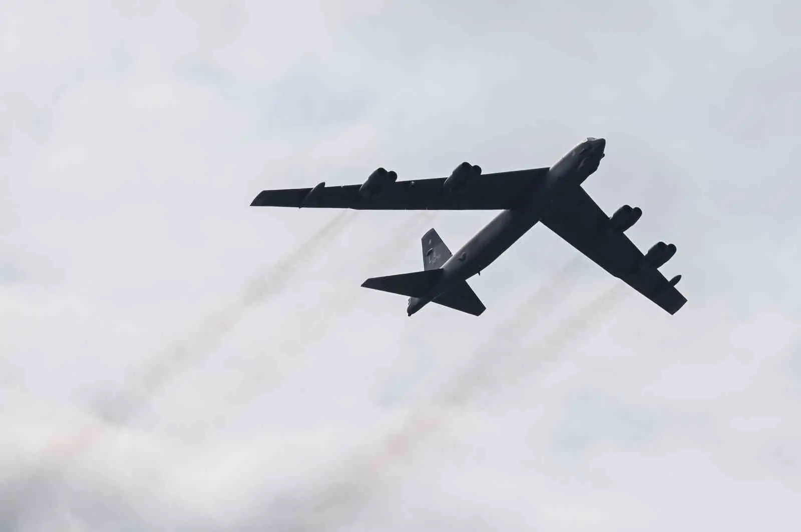 ABD'de B-52 bombardıman uçağı düştü - Gazete Rize / Rize Haber / Son Dakika  Rize Haberleri