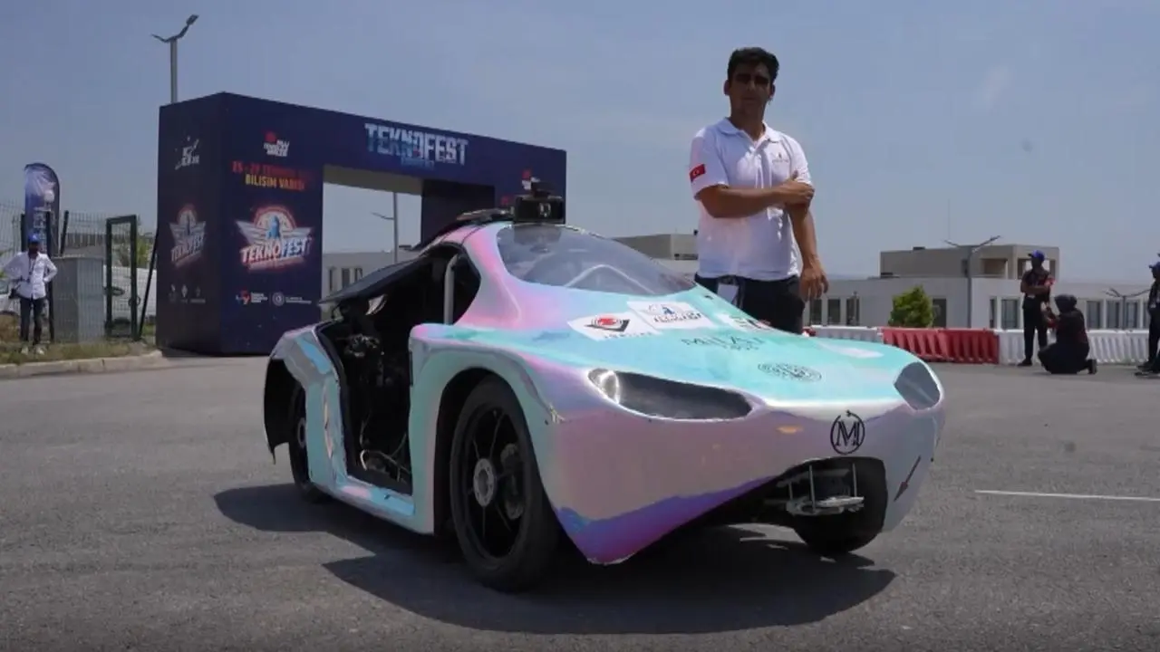 TEKNOFEST'te Robotaksi Binek Otonom Yarışması başladı - Son Dakika Haberleri