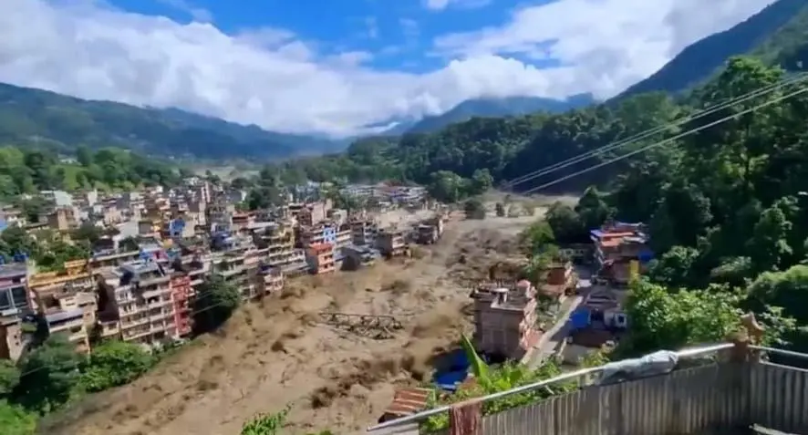 Nepal'deki selde 8 kişi öldü