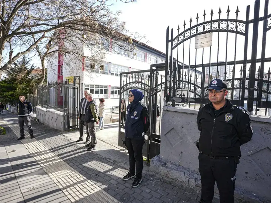 Okullarda yeni dönem başlıyor. 30 bin bahçe görevlisi işe alınacak,  ayrıntılar belli oldu | NTV Haber