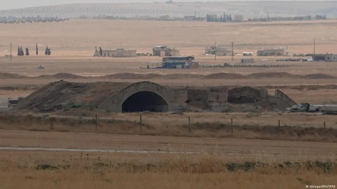 Ebu Zuhur Askerî Hava Üssü'nde bir hangar