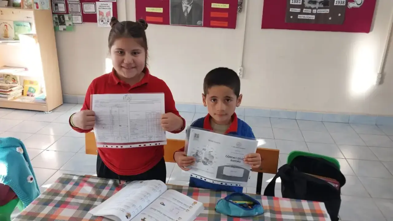 ASKER VE HEMŞİRE OLMANIN HAYALİYLE OKUYORLAR 2