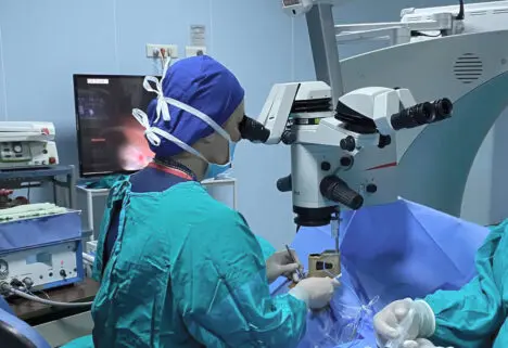 Lazerle Katarakt Ameliyatı Nasıl Yapılır? Avantajları Nelerdir? - Prof. Dr.  Filiz Afrashi