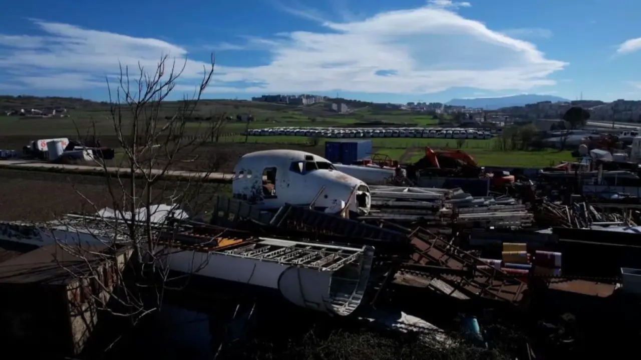 Hurdacıdaki Boeing 747 görenleri şaşkına çeviriyor: 2.5 milyon TL istiyor - Sayfa 4