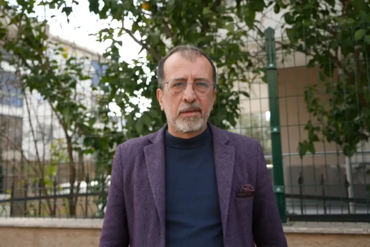 Antalya'da akran zorbalığı. Kendi sırasına oturdu diye arkadaşının çenesini kırdı 