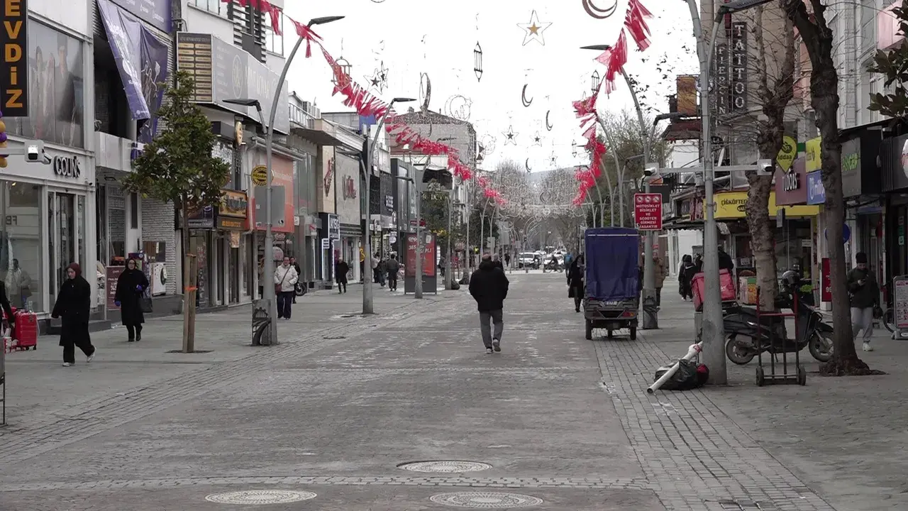 Bir bardak çay 100, su 50 lira... Sakarya'daki kafelere yeni ücret düzenlemesi