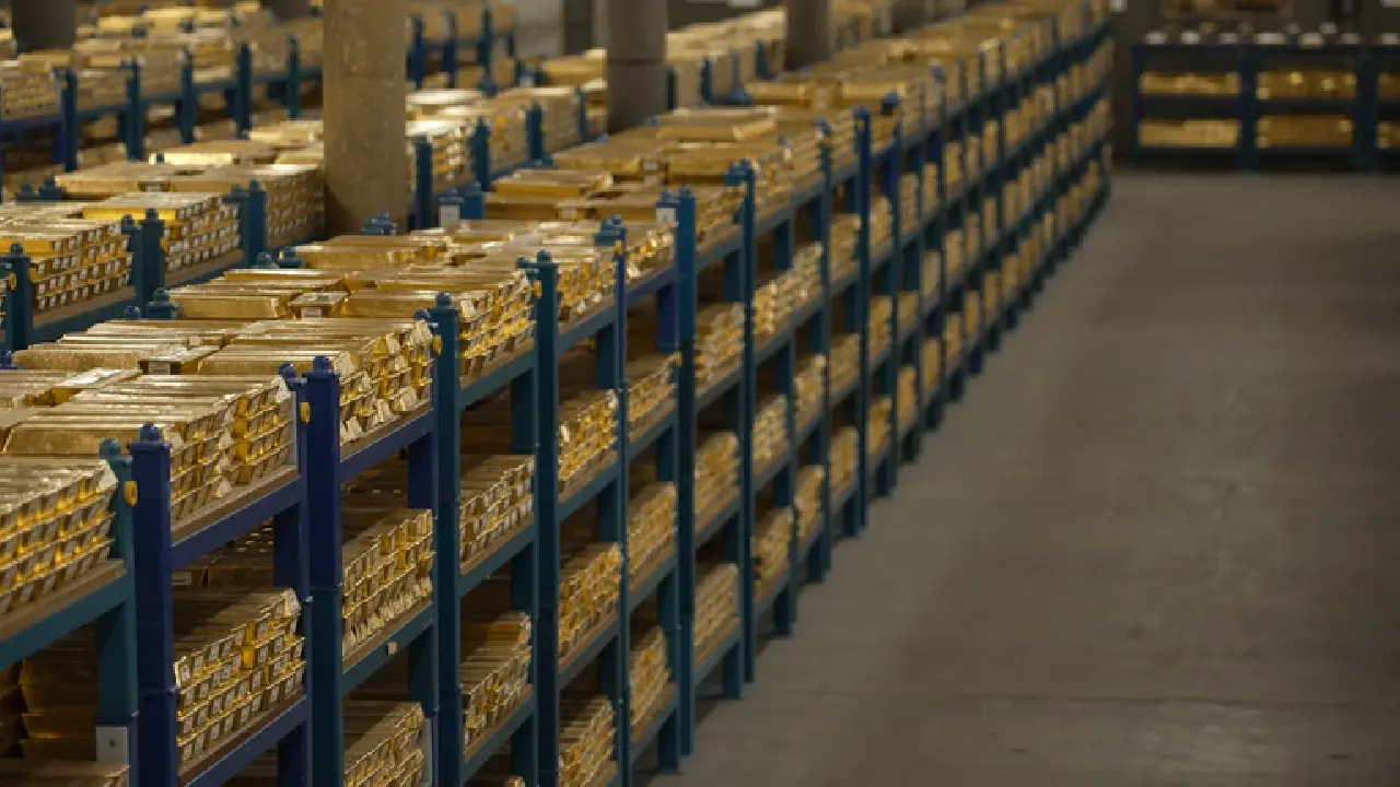 Dünyanın en büyük altın deposuna girildi: 60 ülkenin altınları burada saklanıyor