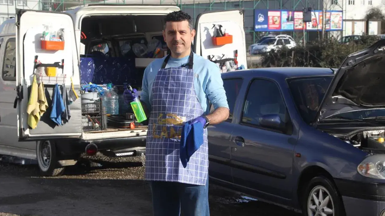Su bile kullanmadan para basıyor! Üst düzey yöneticiydi, şimdi herkes onu çağırıyor