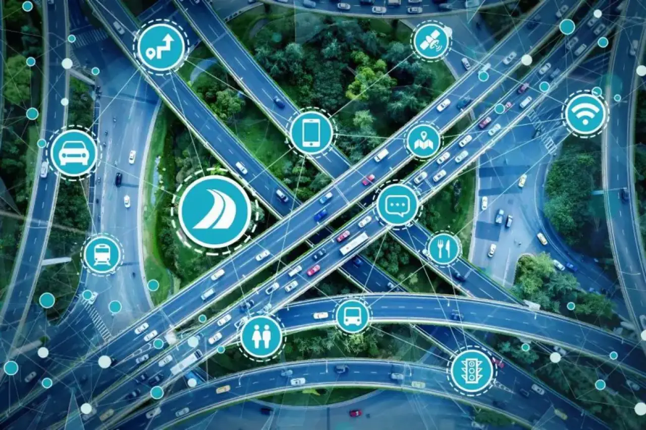 İstanbul'un ilk akıllı yolu hizmete girdi: Yola düşen nesne bile sürücüye bildirim gidecek 