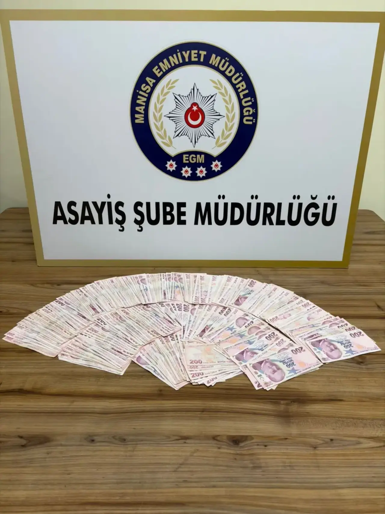 Yaşlı kadını altınları için öldürdü  3