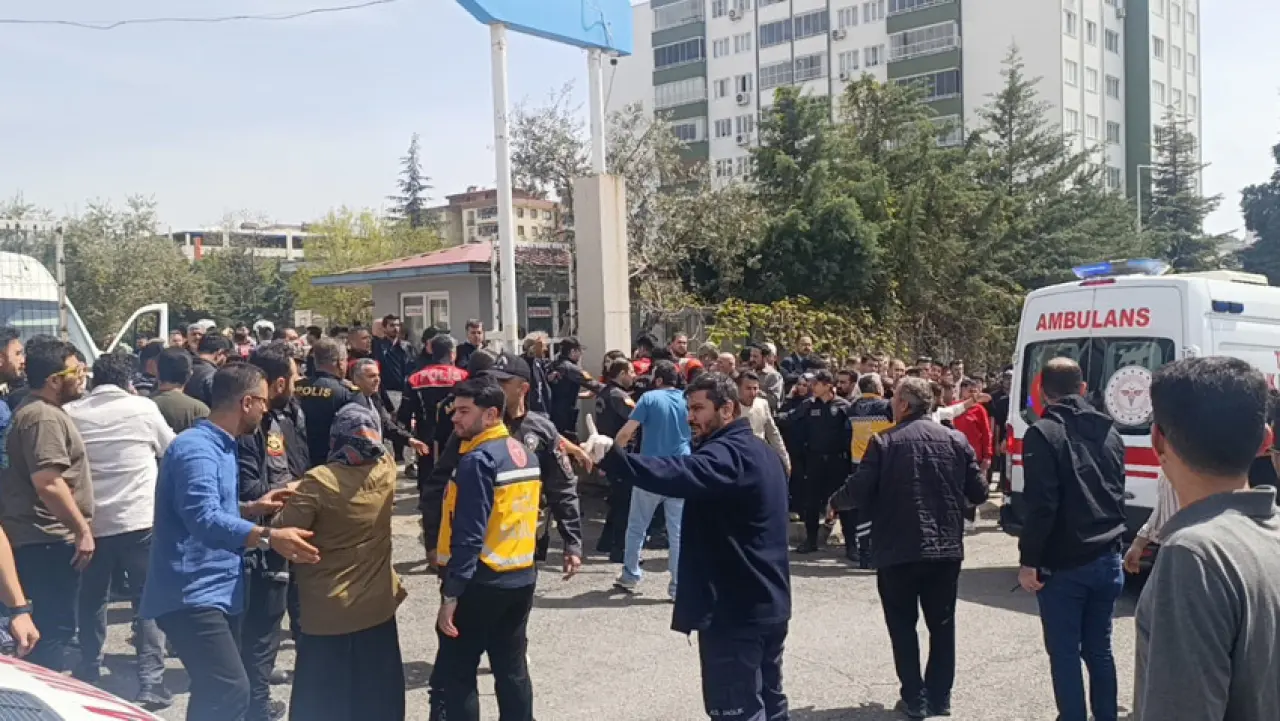 Kahramanmaraş'ta ortaokulda silahlı saldırı | Vali: Yaralılar bulunuyor - Resim : 1