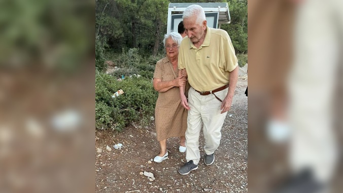 Saygı Öztürk: Cezaevinden tahliye edilen Çevik Bir, kardeşini görünce “Annem beni almaya gelmiş” dedi